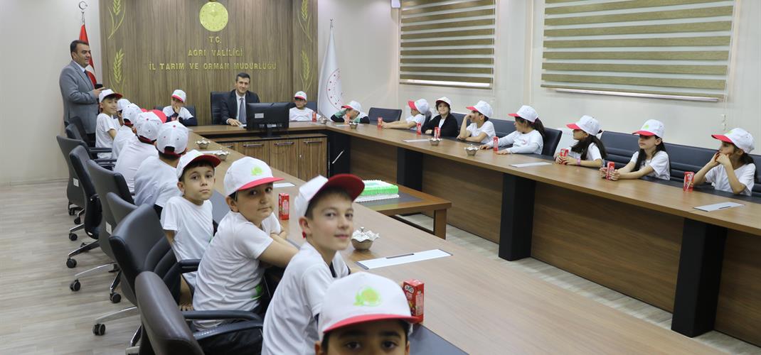 "LİDER ÇOCUK KAMPI" PROGRAMINI İLİMİZDE GERÇEKLEŞTİRDİK
