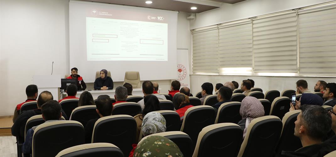 TOPRAK MOBİL UYGULAMA PROGRAMI BİLGİLENDİRME TOPLANTISI GERÇEKLEŞTİRİLDİ