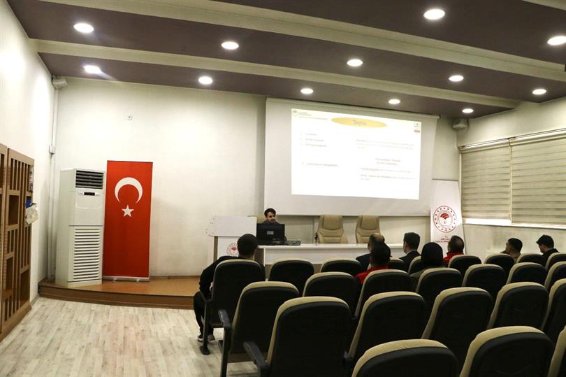 VETBİS SİSTEM SORUMLULARINA YÖNELİK NUMUNE ALMA VE GÖNDERME EĞİTİMİ GERÇEKLEŞTİRİLDİ